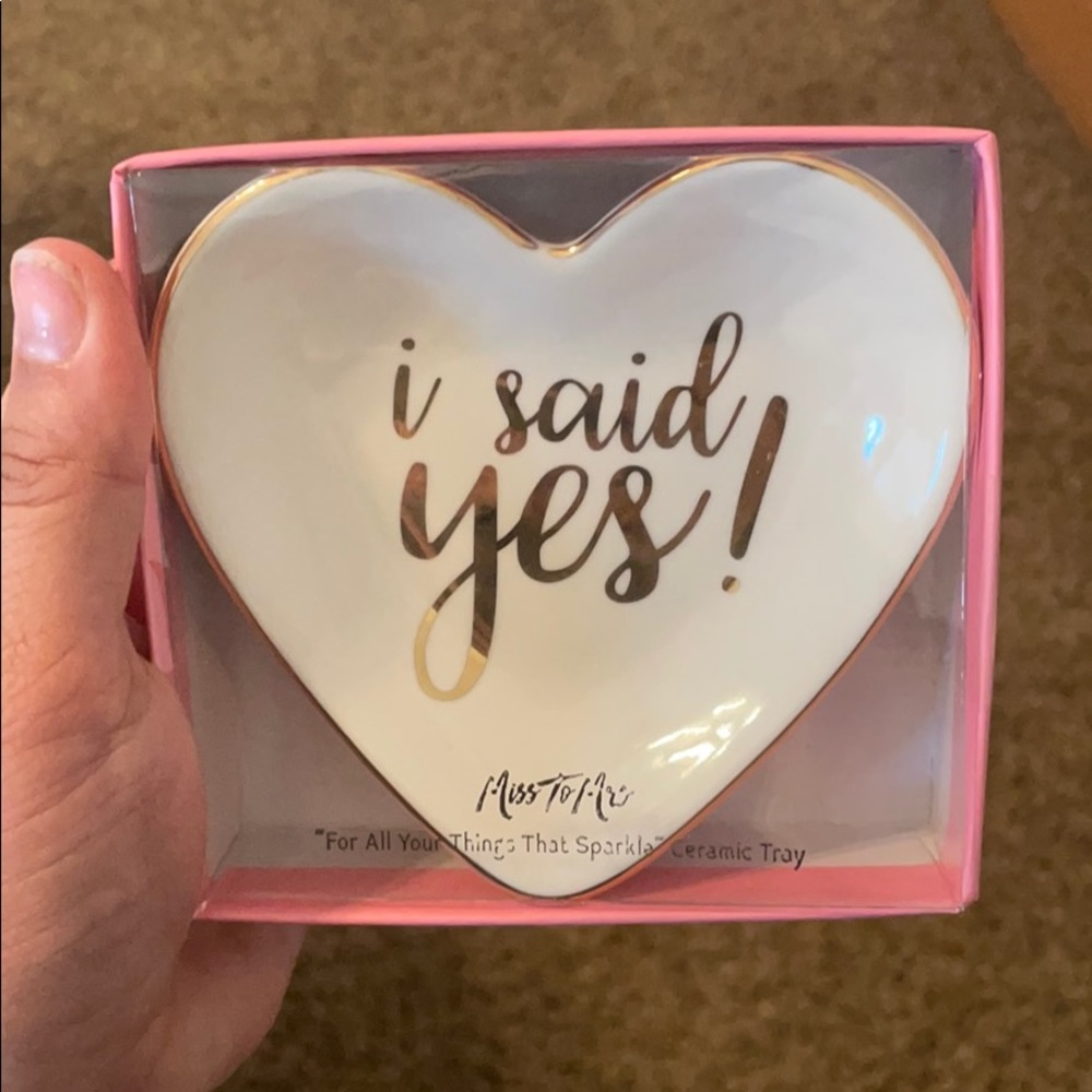 Brand new “I said Yes” jewelry plate